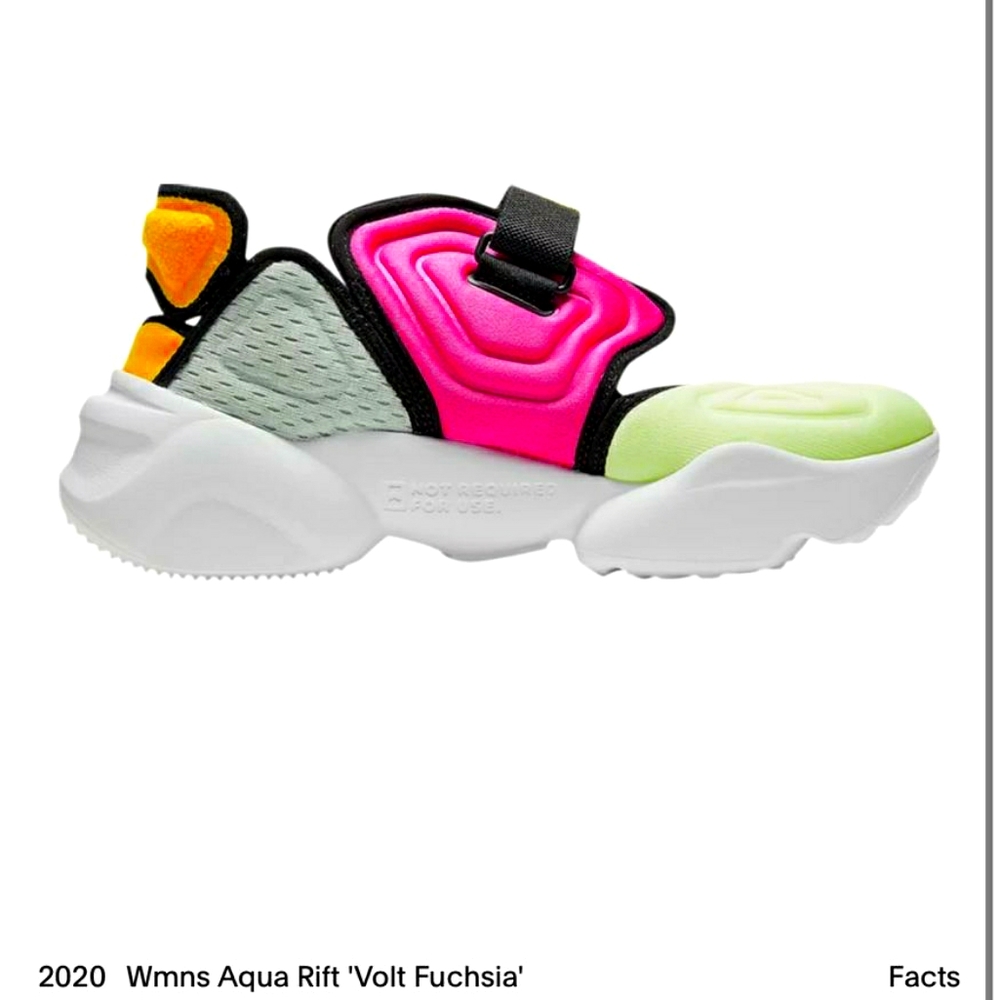 Nike Womens Aqua Rift